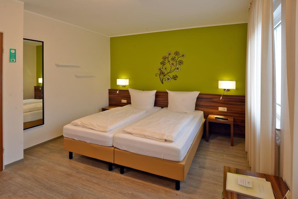Hotel L' Angolo Treviri Esterno foto